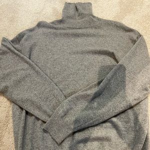 Holt Renfrew cashmere turtleneck sweater